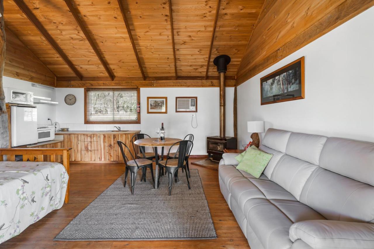 Gaddleen Grove Cottages Wodonga Buitenkant foto